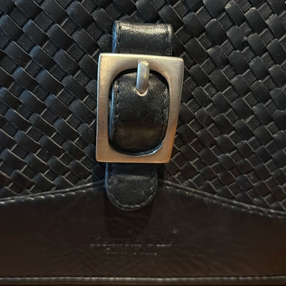 Kenneth Cole   Crossbody bag woven front leather Black /Silvertone back zip pock - Picture 5 of 17